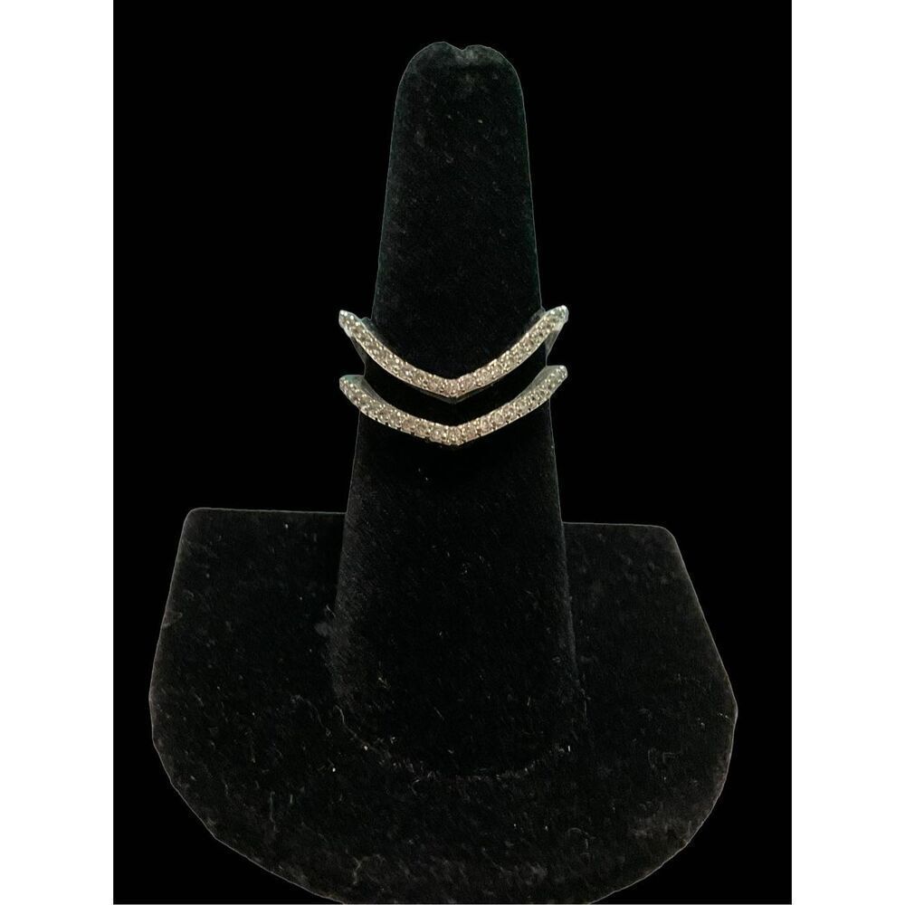 Modern CZ ring - Picture 8 of 16